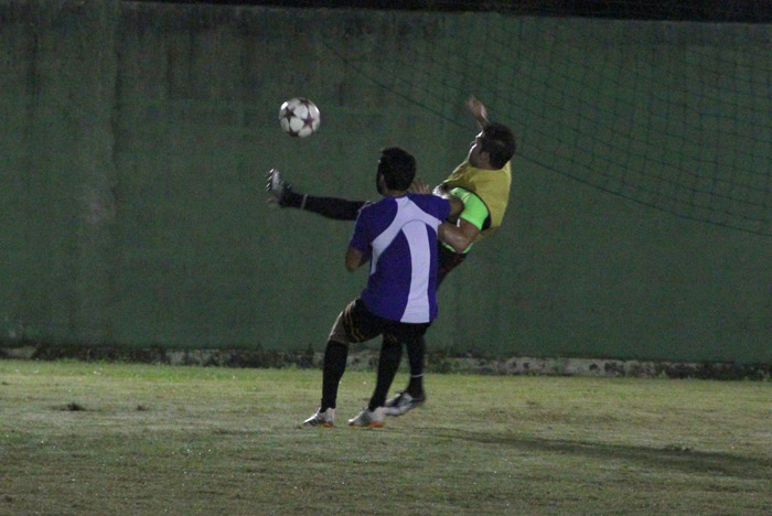 Heitor Martinez, Daniel Erthal e famosos batem bola no Rio