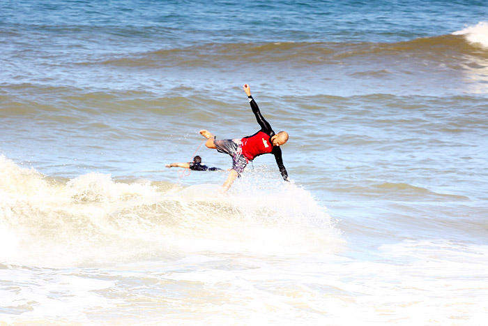 Paulo Vilhena curte praia com Filipe Toledo, do surf, no Rio