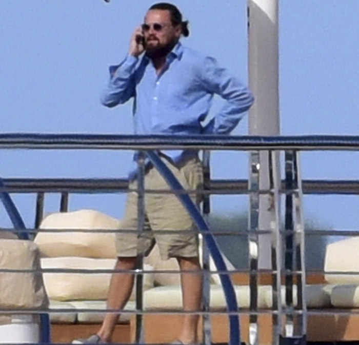 Leonardo DiCaprio curte tarde solitária num iate em Cannes