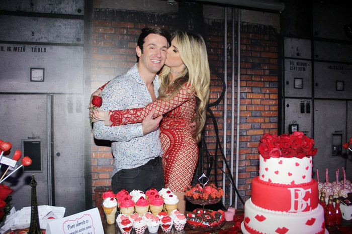 Bárbara Evans mostra a decoração da sua festa de aniversário