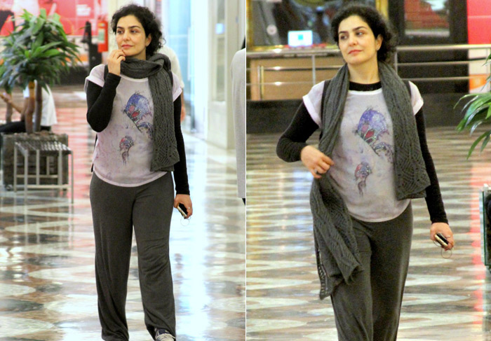Despojada, Leticia Sabatella passeia em shopping carioca 