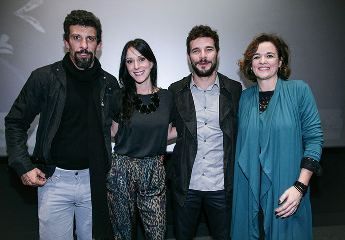Milhem Cortaz, Carol Abras, Daniel de Oliveira e Sandra Corveloni no lançamento de Sangue Azul
