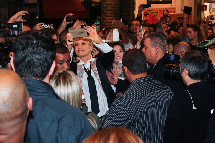 Xuxa tirou fotos com fãs