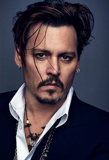 Johnny Depp é eleito embaixador da Dior 