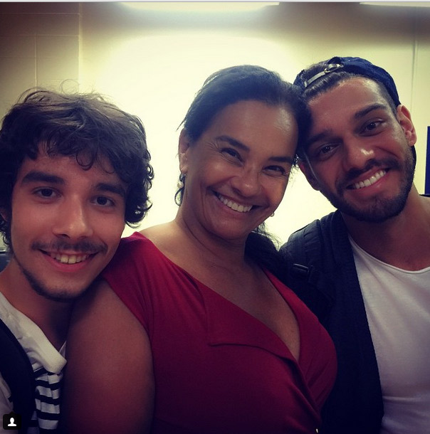 Solange Couto enlouquece fãs com bastidores de nova Malhação