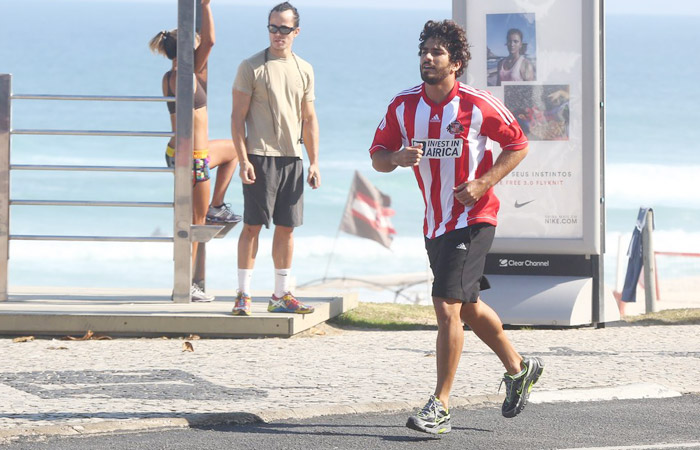 Hugo Moura aproveita bela paisagem carioca para se exercitar