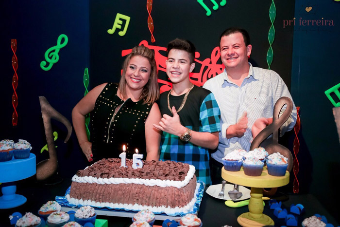 João Pedro, ator de Chiquititas, comemora seus 15 anos