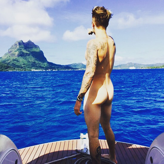 Justin Bieber posta foto nu e enlouquece fãs