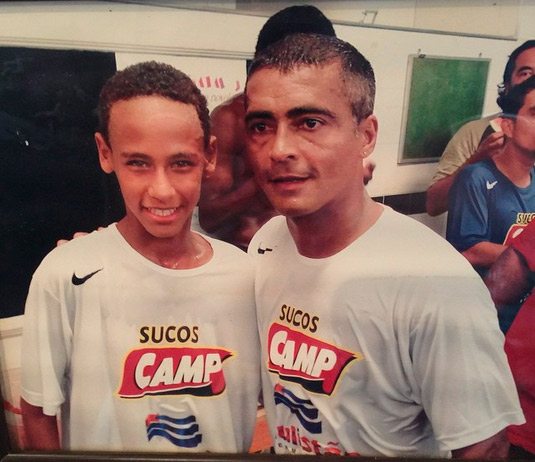 Neymar posta fotoantiga do filho, Neymar Jr, com Romário