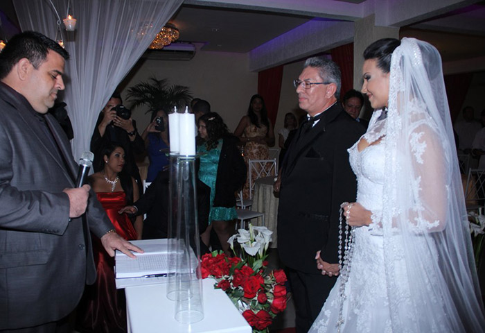 Shayene Cesário se casa com Wilson Moisés