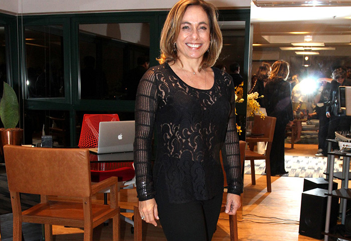Cissa Guimarães conferiu a inauguração