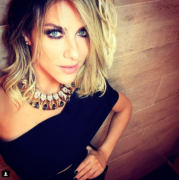 Giovanna Ewbank recebe felicitações por aniversário