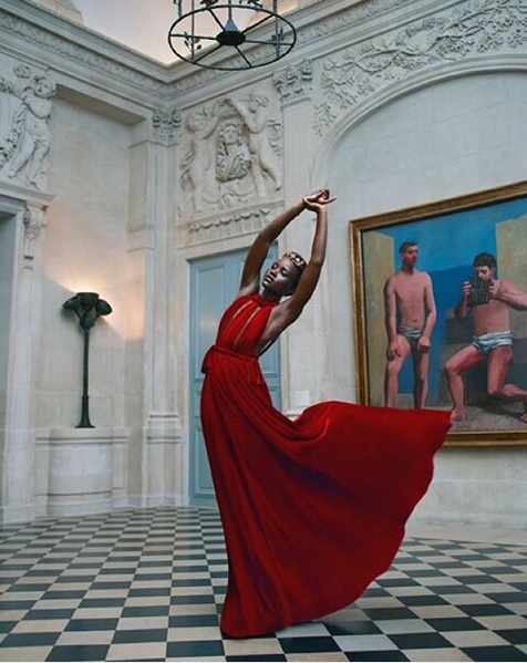 Lupita Nyong'o arrasa na capa da Vogue americana