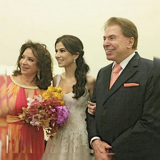 Caçula de Silvio Santos se casa no Guarujá