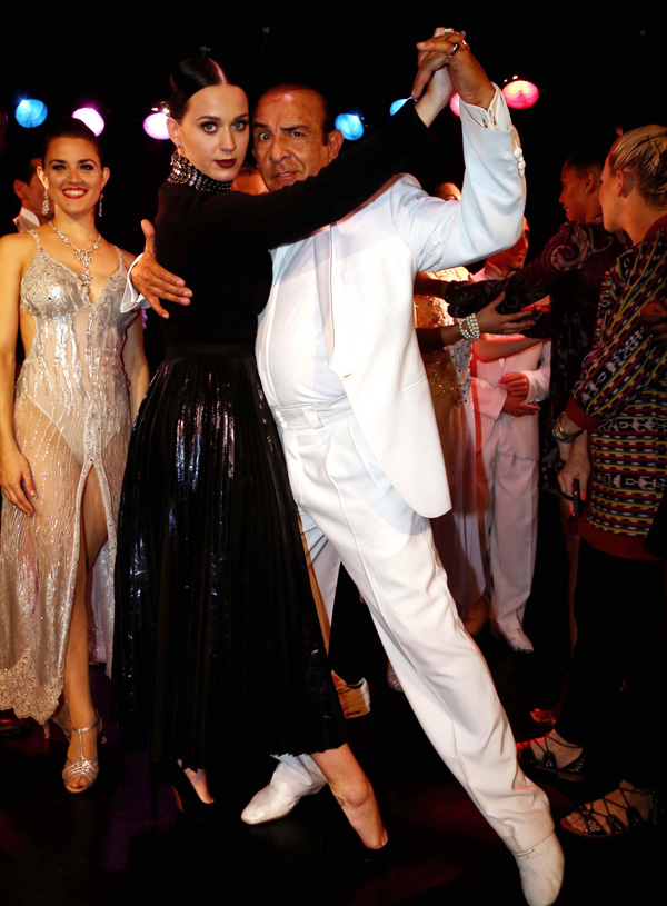 Katy Perry dança tango na Argentina