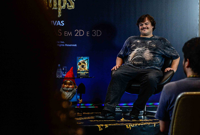 Jack Black faz caras e bocas em coletiva em São Paulo