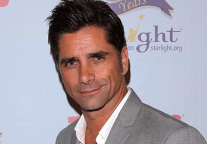 Sabe, tive um ano difícil com a morte da minha mãe, então cheguei a um ponto crítico, John Stamos à revista People