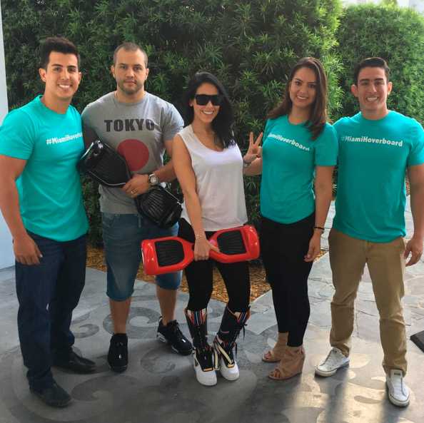 Bella Falconi entra na moda no hover board