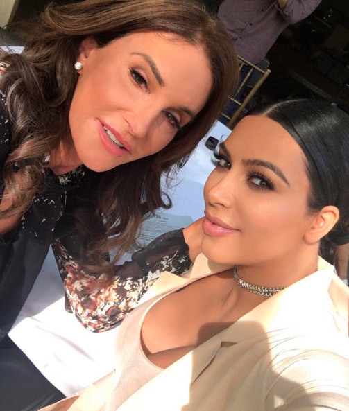 Kim Kardashian sobre aniversário de Caitlyn: '66 anos ou 1?'