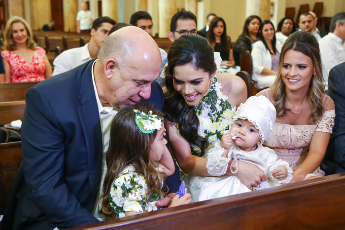 Daniela Albuquerque e Amilcare Dallevo Jr. batizam a caçula
