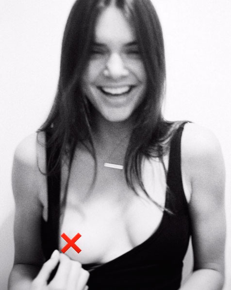 Kendall Jenner posta foto mostrando o seio