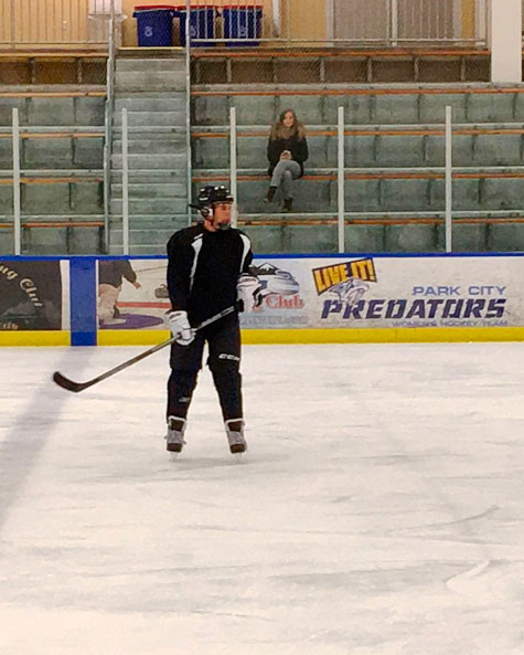 Jogador de hockey? Justin Bieber posta fotos patinando
