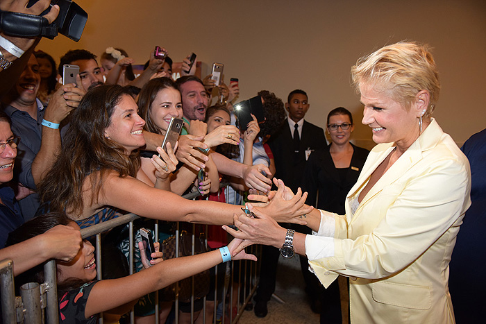 Xuxa esteve em Cuiabá para a inauguração de uma nova loja da clínica de depilação a laser Espaçolaser, no shopping Várzea Grande, nesta sexta-feira (4)