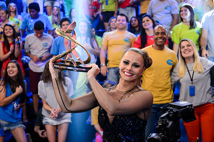 Viviane Araújo vence a 12ª edição do Dança dos Famosos