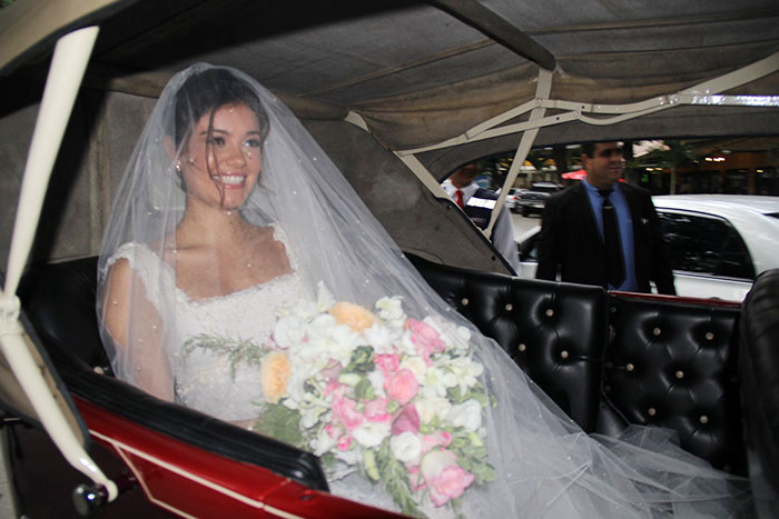 O casamento de Sophie Charlotte e Daniel de Oliveira aconteceu na igreja de São Francisco Xavier, em Niterói