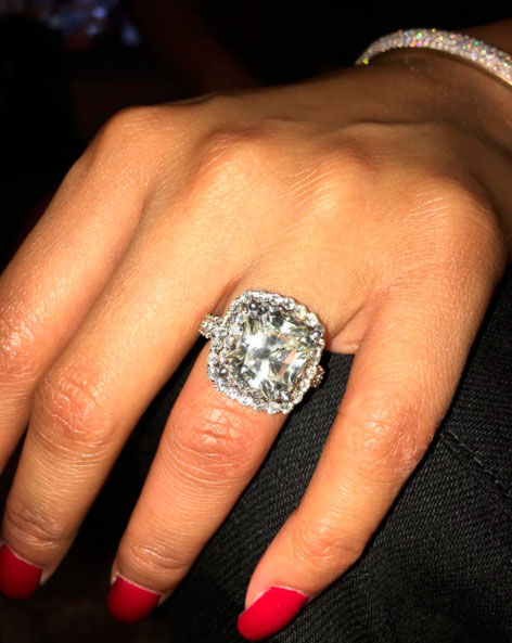  Nicki Minaj ganha anel de diamante caríssimo. Veja!