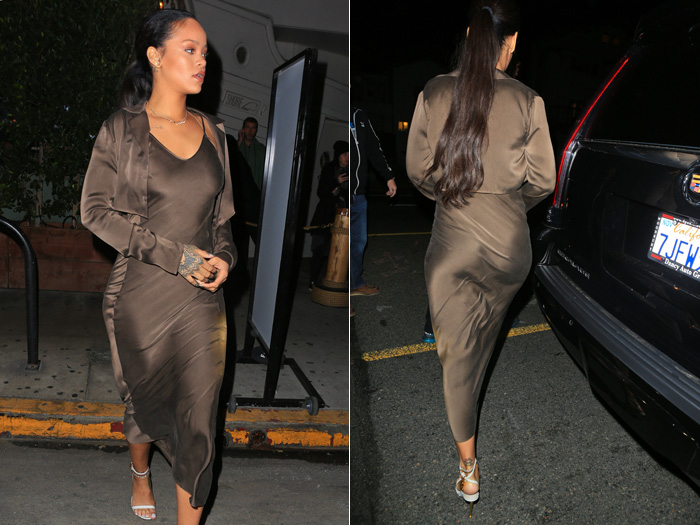 De cabelão, Rihanna sai para jantar em Santa Mônica. Veja!