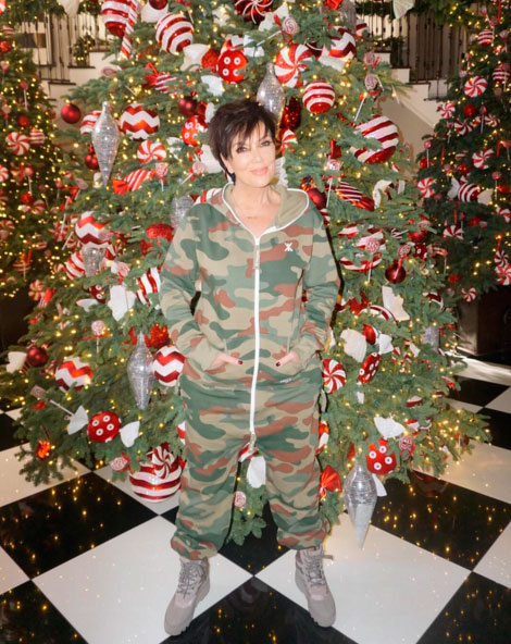 Kris Jenner mostra sua luxuosa árvore de Natal