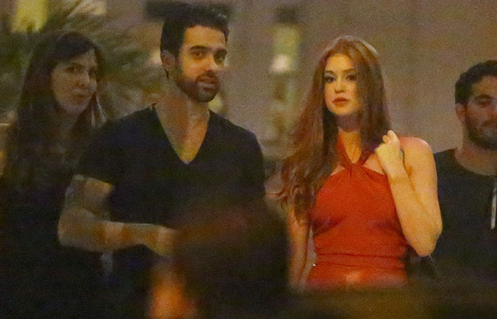 Marina Ruy Barbosa e Klebber Toledo curtem festa no Rio