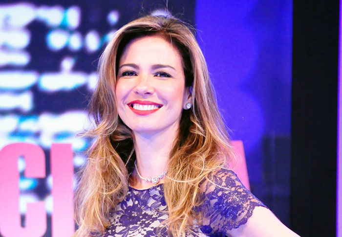 Luciana Gimenez deu à luz ao seu segundo filho, Lorenzo Gabriel, fruto do relacionamento com Casada com Marcelo de Carvalho, vice-presidente da Rede TV!, aos 41 anos de idade. A apresentadora já era mãe do primogênito, Lucas, é fruto de uma rápida relação da apresentadora com Mick Jagger, vocalista da banda Rolling Stones.