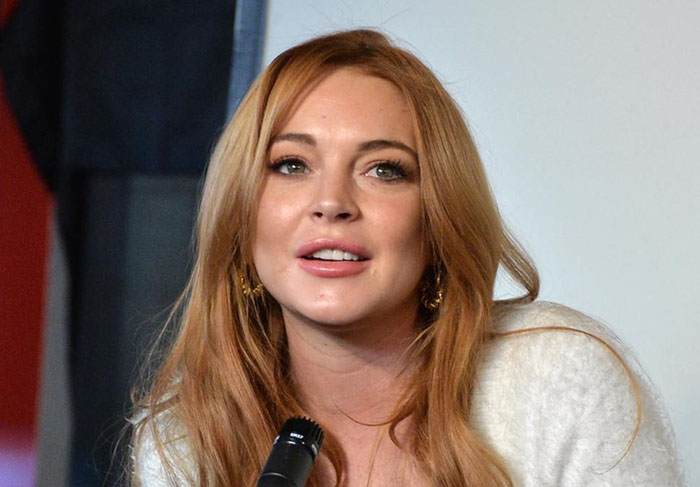 Lindsay Lohan: Ela jura de pé junto que não era ela, mas fontes próximas chegaram a confirmar que ela a atriz em um vídeo de menos de 1 minutos em cenas de sexo