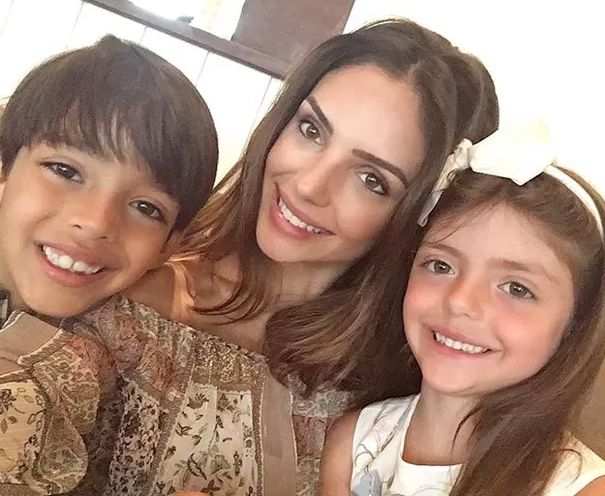 Carol Celico agradece Kaká por cuidado com filhos nas férias