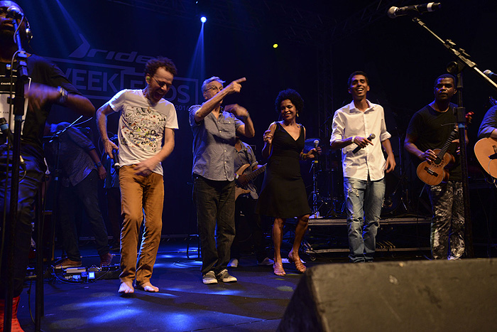 Caetano Veloso e Nando Reis se divertiram no palco