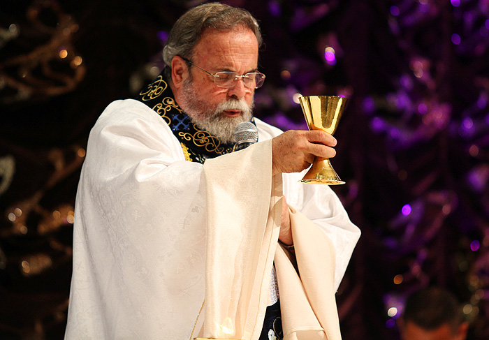 Veja as fotos da Missa do Padre Antônio Maria a no cruzeiro