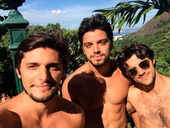Bruno Gissoni, Rodrigo e Felipe Simas posam sem camisa