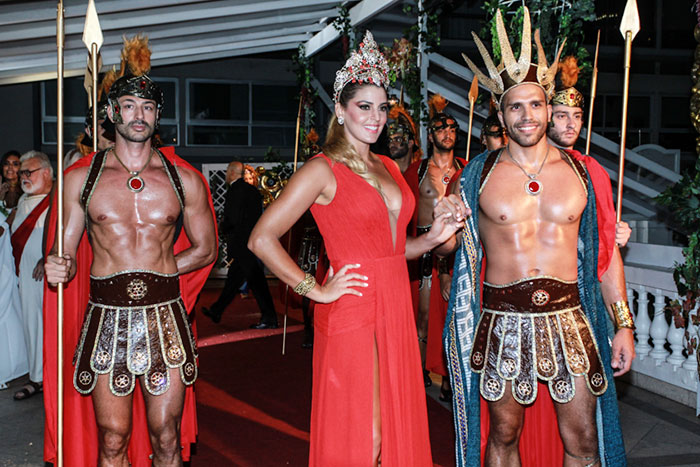 O baile de Carnaval do Copacabana Palace aconteceu na madrugada deste domingo