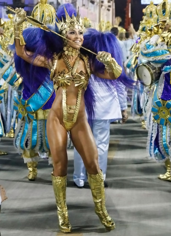 Confira as musas que brilharam no 2º dia de desfile no Rio