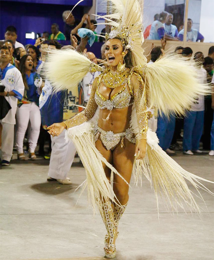 Confira as musas que brilharam no 2º dia de desfile no Rio