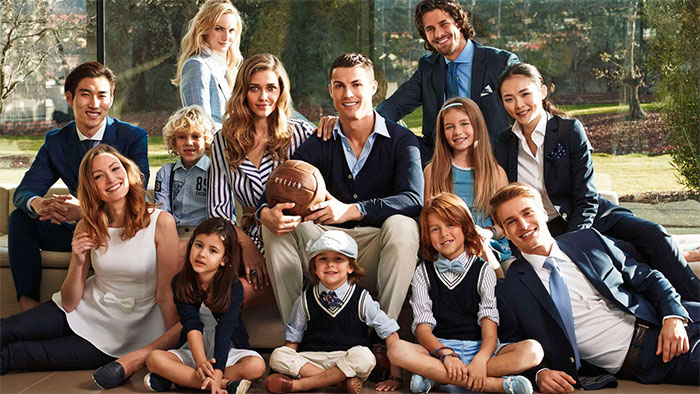 Ana Beatriz Barros brilha em campanha com Cristiano Ronaldo