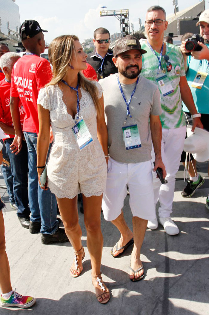 Luciano Camargo e a esposa, Flávia, na mesa da Imperatriz Leopoldinense