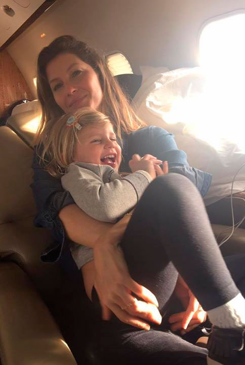 Tom Brady mostra momento fofo de Gisele Bündchen com a filha
