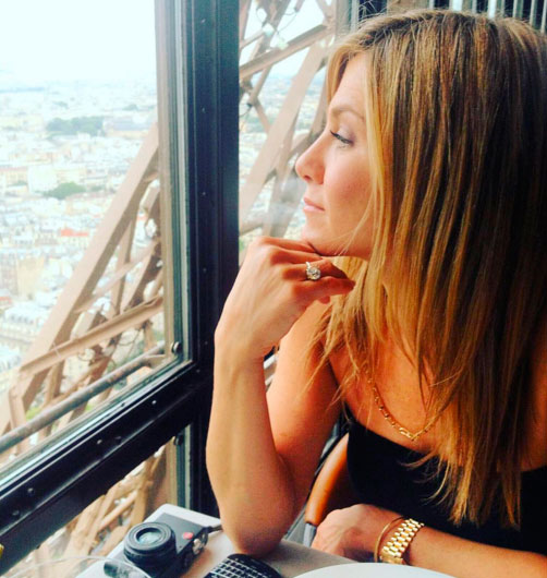 Marido posta foto de Jennifer Aniston na Torre Eiffel