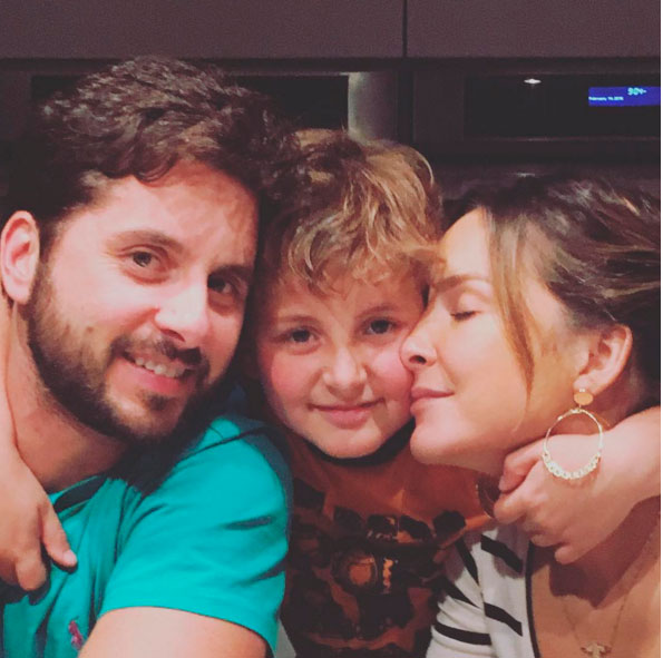 Claudia Leitte reúne a família em foto fofa: 'Abençoada'