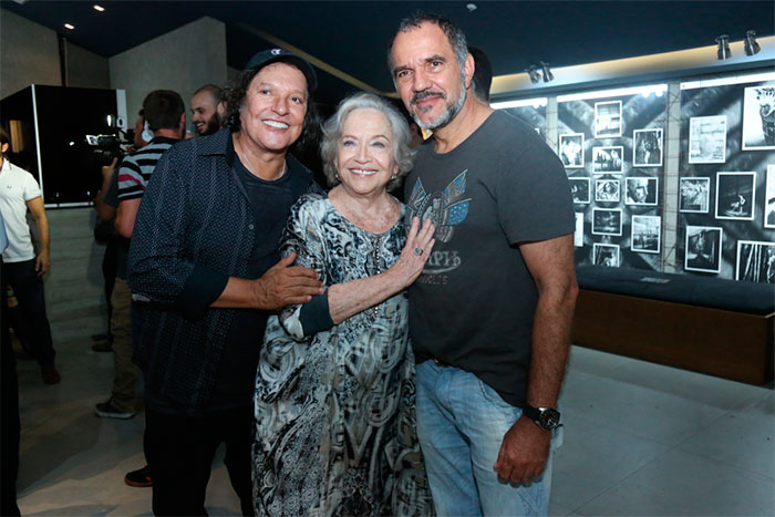 Humberto Martins e Christiane Torloni prestigiam peça no Rio
