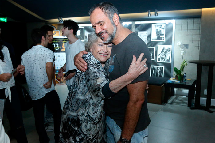 Humberto Martins e Christiane Torloni prestigiam peça no Rio