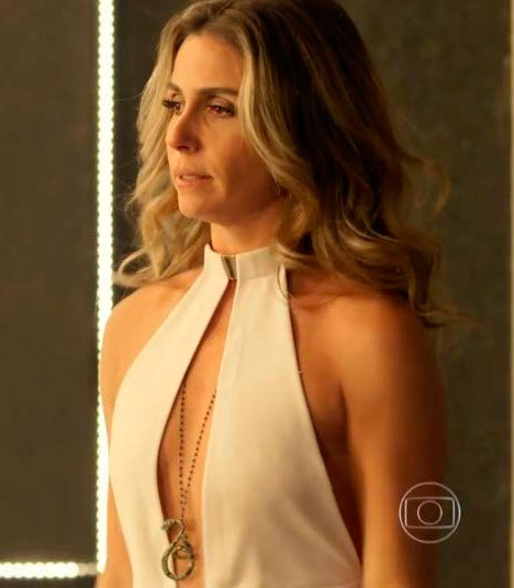 Vestido de R$19,9 mil de Marina Ruy Barbosa é o mais pedido